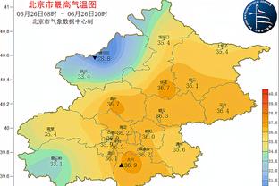 比赛进行到第10分钟，现场球迷开始齐声喊messi